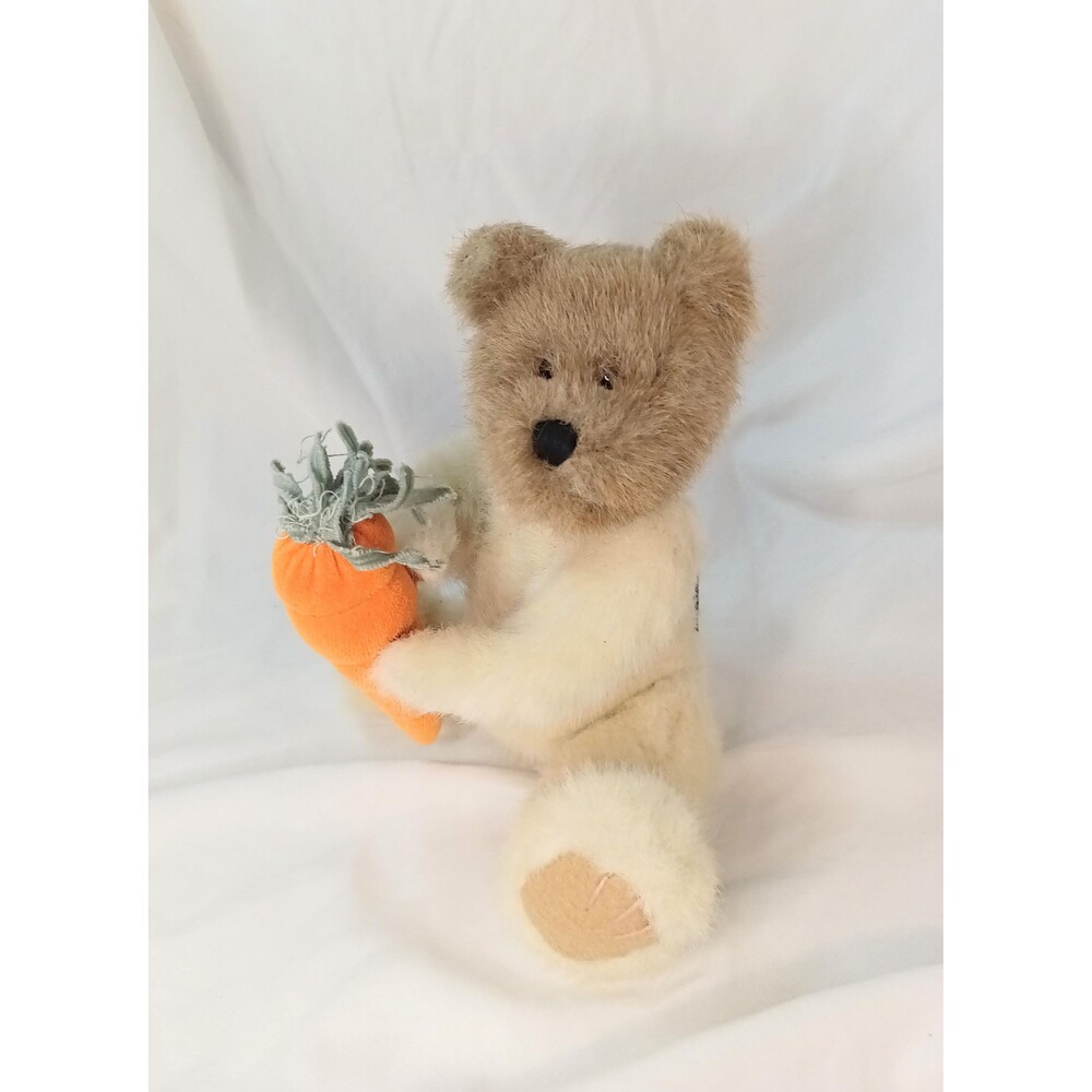 The Boyds Collection Bear with Carrot